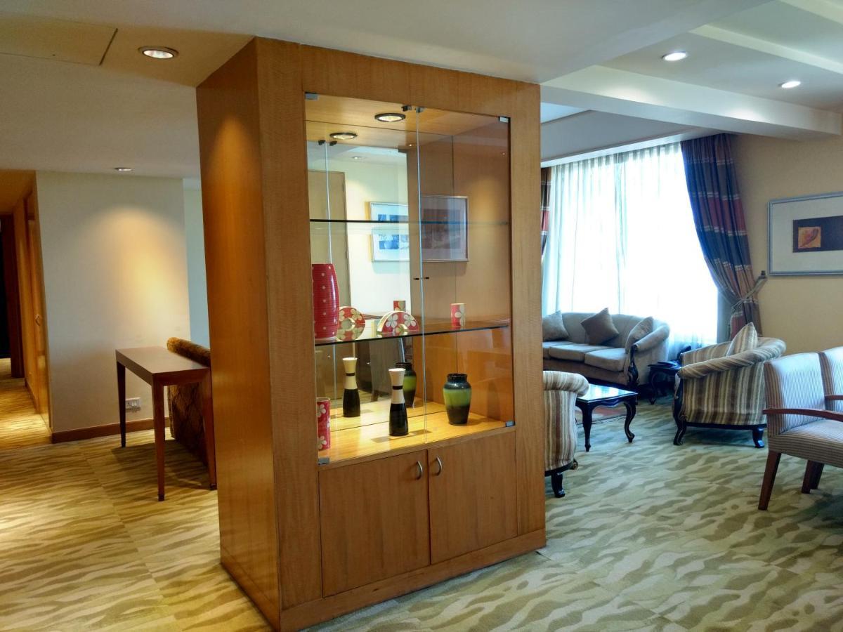 The Grand New Delhi Hotel Екстериор снимка